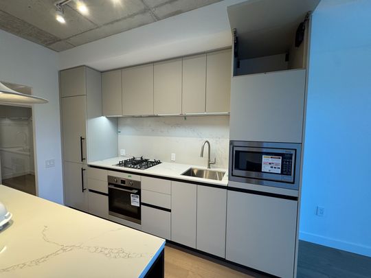 For Lease - 1720 Bayview Avenue Unit# 302, Toronto, Ontario - Photo 1