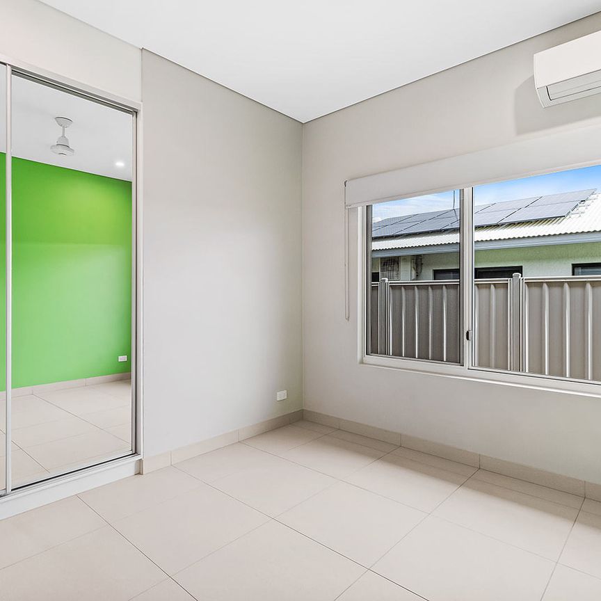 13 Whitegum Crescent - Photo 1