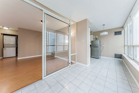 For Lease - 55 Elm Drive Unit# 1011, Mississauga, Ontario - Photo 3