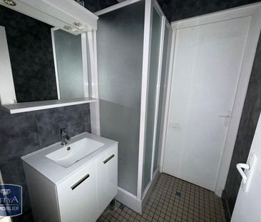 Location Appartement 1 pièce MONDEVILLE 14120 - Photo 4