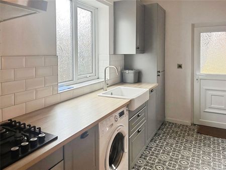 3 bedroom house to rent Great Stone Road, Stretford, Manchester, Greater Manchester, M32 - Photo 2