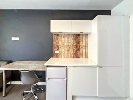 1 bedroom flat to rent - Photo 2