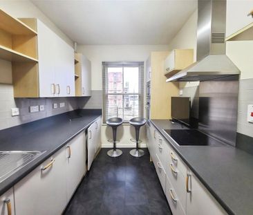 2 bedroom flat to rent - Photo 6