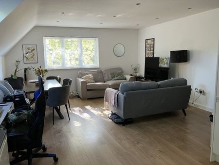 Foxley Lane, CR8, Property for rent - Photo 3