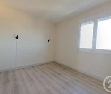 Location Appartement 4 pièces 68m² LA CHAPELLE ST LUC 10600 - Photo 5