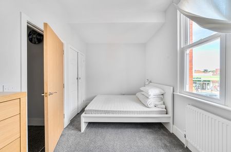 2 bedroom apartment to rent - Photo 4