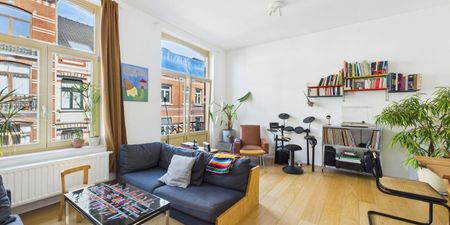 Triplex te huur in Sint-Gillis voor € 2.000 met 3 slaapkamers - Photo 2