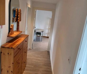 40 m2, 1 Zimmer, große Küche, Flur, Bad - Photo 2