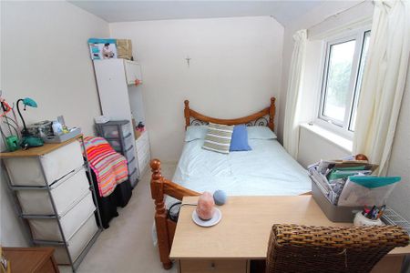 2 bedroom semi-detached house to rent - Photo 3