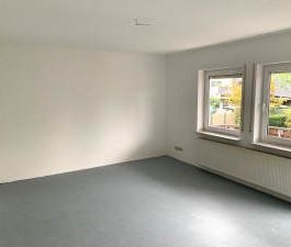 Moderne 3,5 Zimmer-Wohnung mit Balkon in Derschlag - Foto 2