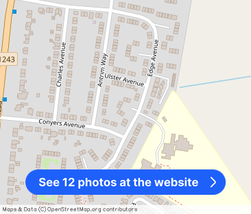 Edge Avenue, Grimsby - Photo 1