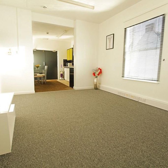 1 bedroom flat to rent - Photo 1