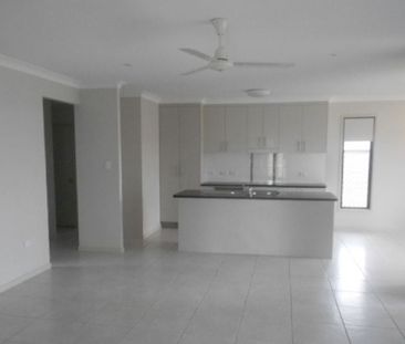 77 Bilbao Place, Bushland Beach - Photo 4