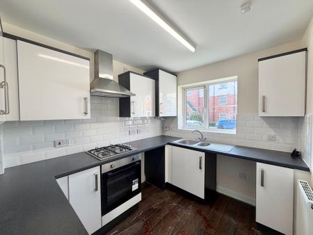 3 bedroom terraced house to rent - Photo 5