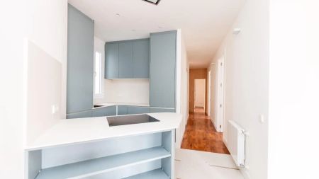 Piso de alquiler en Calle Garcia de Paredes, Trafalgar - Photo 3