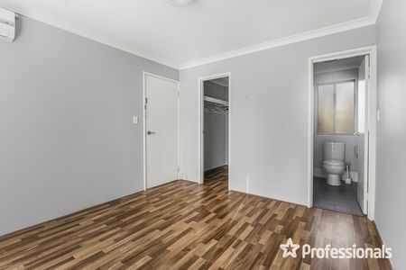 Modern 3 x 2 Villa! - Photo 2