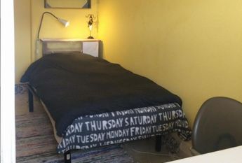 Quarto para estudantes perto de Universidades