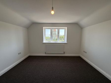 5 bedroom character property to rent - Photo 4