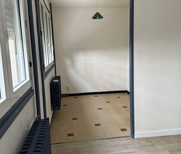 Appartement - 1 pièce - 30 m² - Saint-Étienne - Photo 5