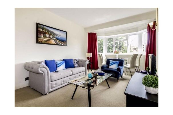 Barons Court Road, London W14 - Photo 1