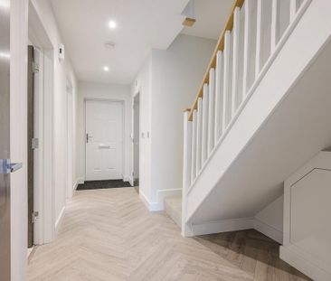 3 bedroom semi-detached house to rent - Photo 6