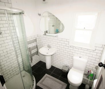 Stanmore Road, Burley, LS4 2RU, Leeds - Photo 4