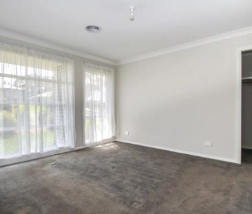 Relaxed Living Backing Onto Nature Reserve - Photo 5