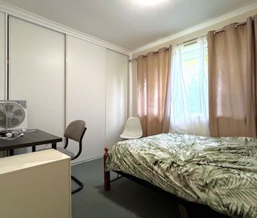 Room 3/5 Montana Street, Wilsonton Heights - Photo 1