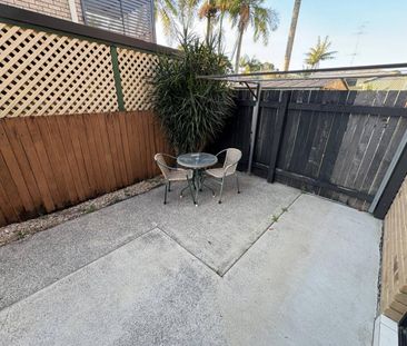 Furnished Studio-Style Downstairs Unit in Quiet Grafton Location - Photo 1