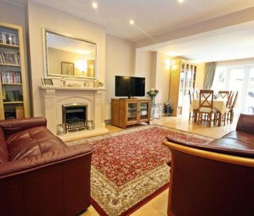 4 bedroom semi-detached house to rent - Photo 2
