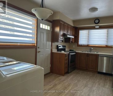 28 LANDFAIR CRESCENT - Photo 5