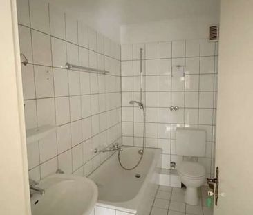 Wuppertal Elberfeld: Modernisierte und helle 3-Zimmerwohnung mit Ba... - Photo 1