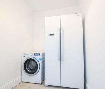 1 bedroom in a house share to rent - Photo 6