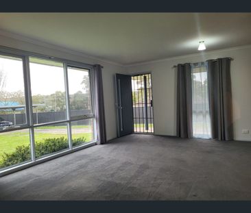 2/4 Rathkeale Avenue, Mount Helen, Vic 3350 - Photo 3