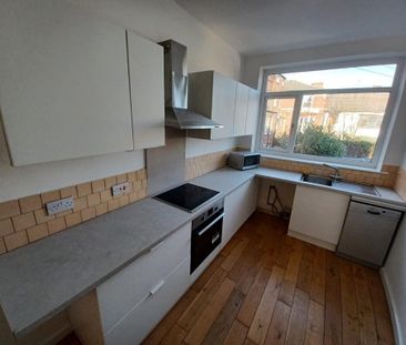 2 bedroom terraced house to rent - Photo 6