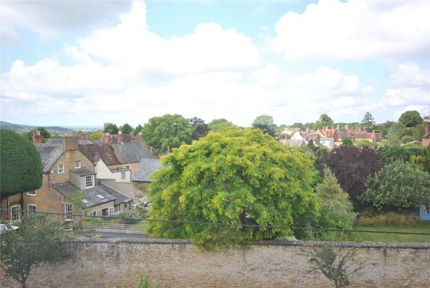 The Avenue, Sherborne, DT9 - Photo 1