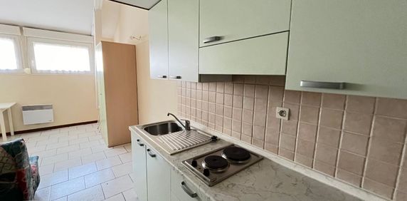 Location Appartement 1 pièce 20m² BOURGES 18000 - Photo 2