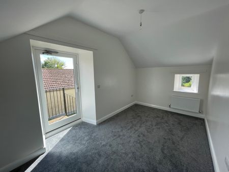 2 bedroom detached house to rent - Photo 3