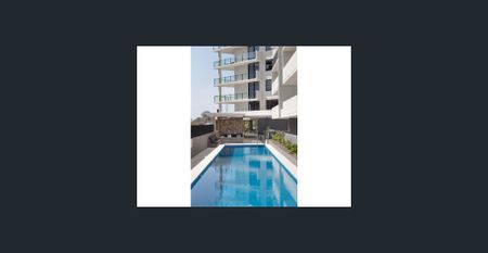 EXECUTIVE STYLE - GROUND FLOOR - 2 BEDROOM APARTMENT - Photo 5