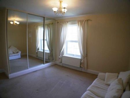 Salisbury, SP1 - Photo 2