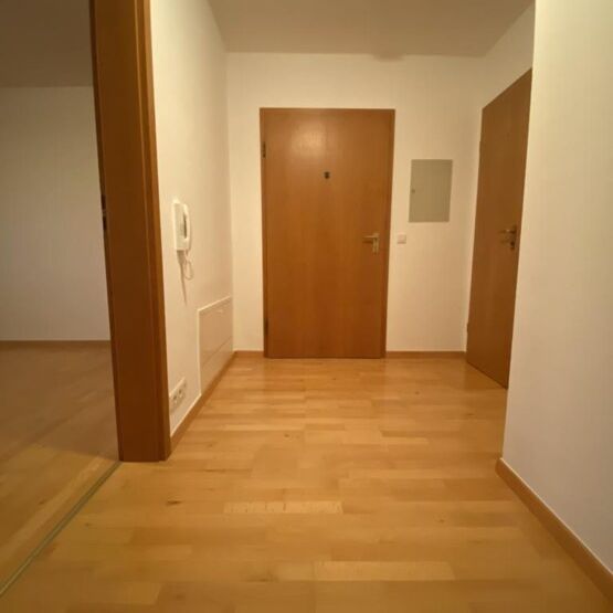 Helle 3-Zimmer-Wohnung mit Loggia & Einbauküche – ruhig gelegen, dennoch gut angebunden - Photo 1