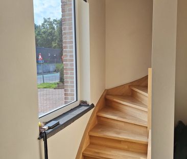 Woning in centrum Dilbeek met 2 slaapkamers en tuin - Photo 2