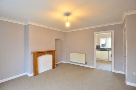 3 bedroom semi-detached house to rent - Photo 4