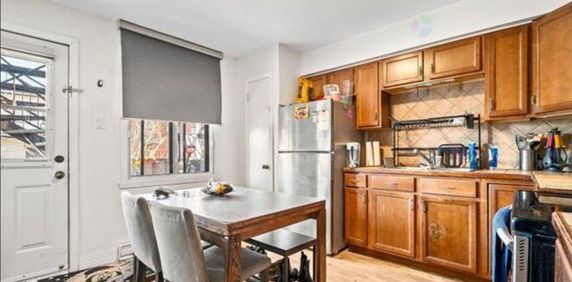 Grand 5 1/2 à louer pour immediatement au 9310 avenue Bruchési à Montréal , Faites -vite! - Photo 2