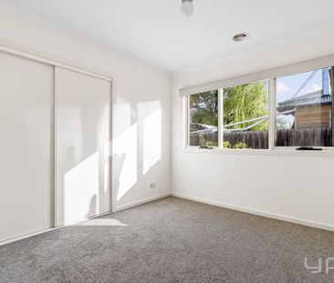 2/5 Glenluss Street, Werribee - Photo 4