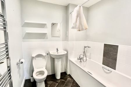 St. Johns Close - Photo 2