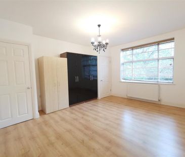 3 bedroom apartment to rent - Photo 1