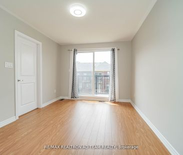 For Lease - 13 Hallmark Way, Whitby, Ontario - Photo 5