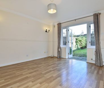 3 bedroom terraced house to rent - Photo 4