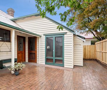 Timeless Character in the Prestigious Golden Triangle - Photo 5